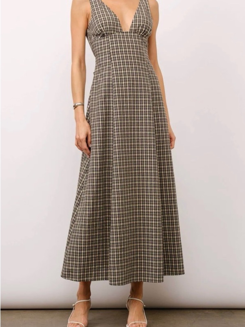ISALIS Plaid V-Neck Sleeveless Women’s Dress in Black and Cream